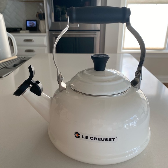 Le Creuset Kitchen Nib Le Creuset Classic Whistling Kettle Poshmark